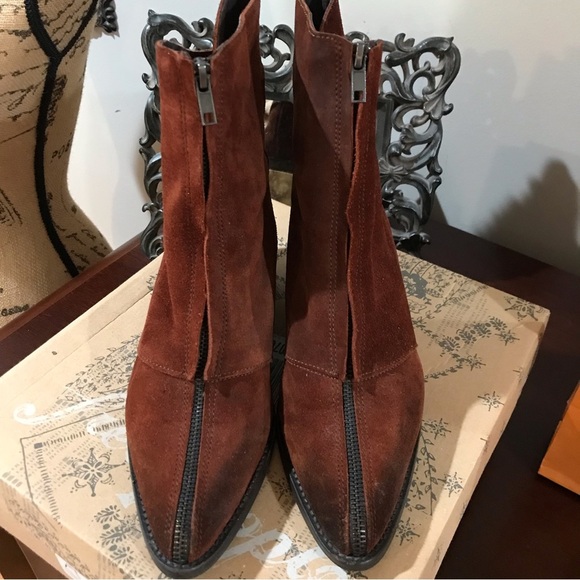 🌸FREE PEOPLE Ankle Boots - Picture 4 of 13